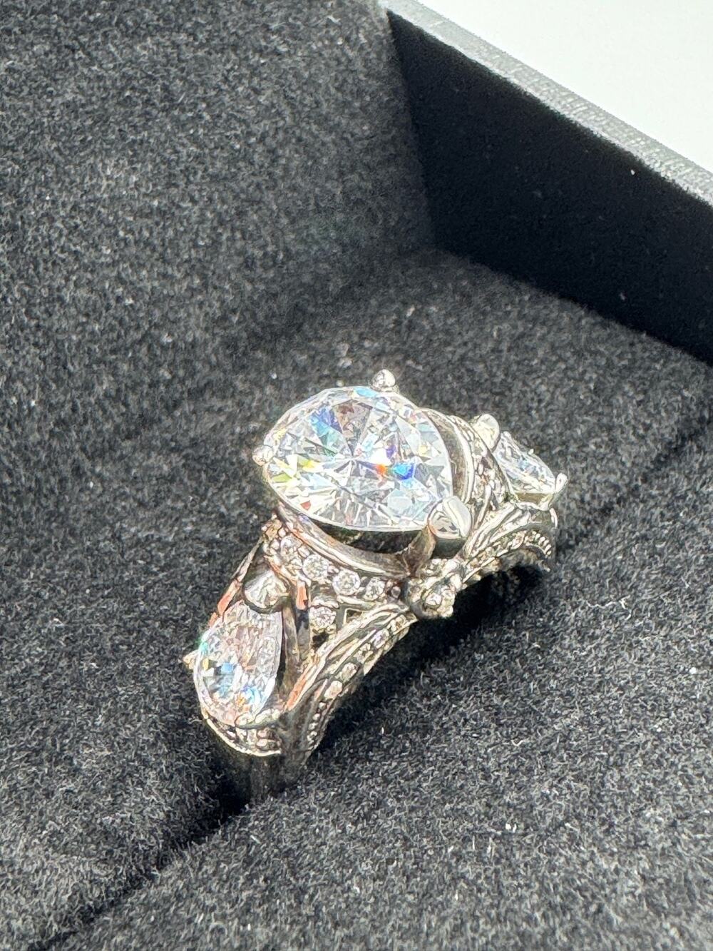 Bradford Exchange BGE Sterling Silver 925 Three Stone Pear Filigree Ring Size 5